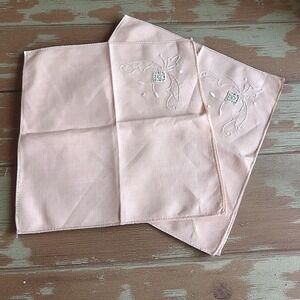 1950s Set of 4 Pink Linen‎ Napkins with Embroidered Floral Design, Square
